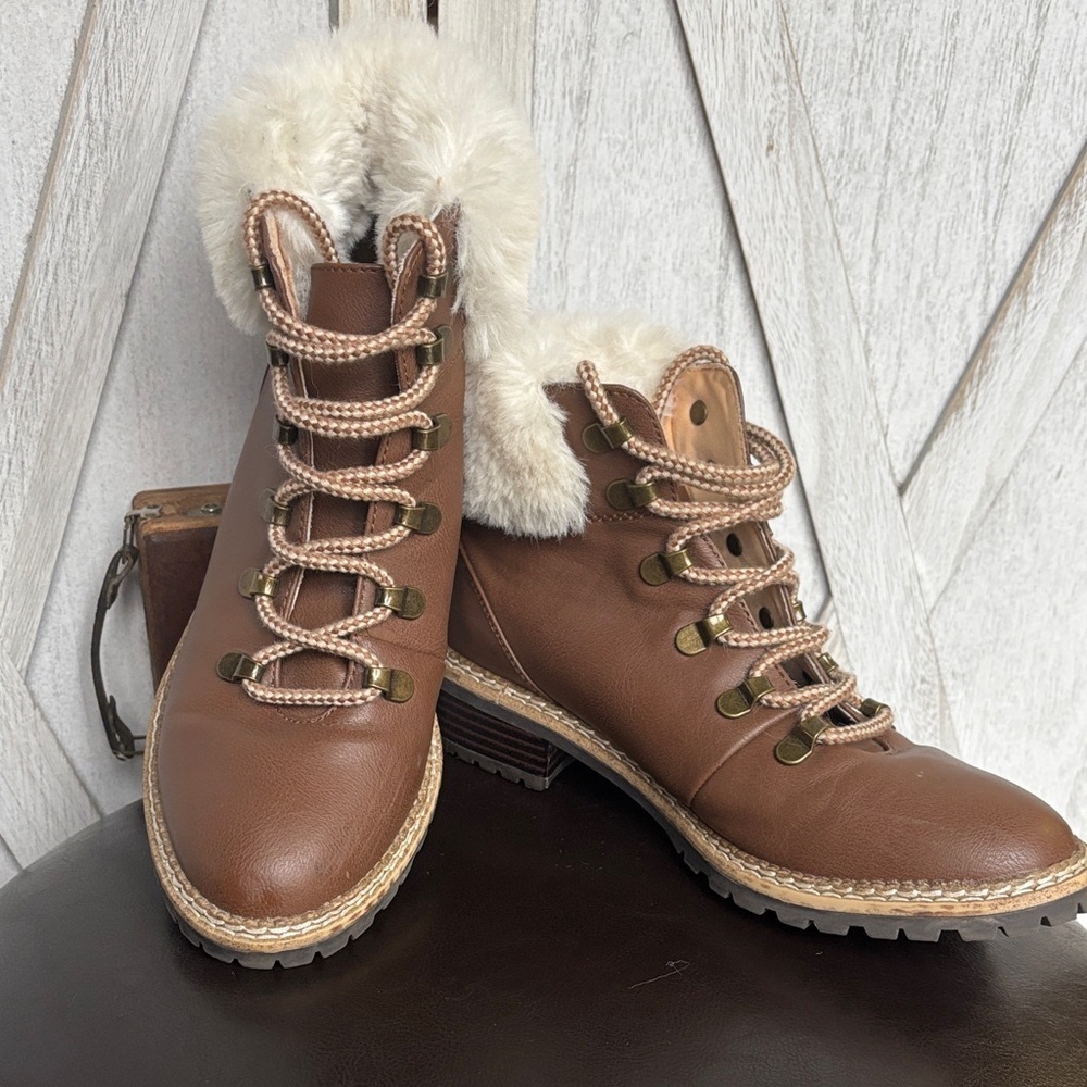 Women's Brown Fur-Lined Ankle Boots - Picture 2 of 8